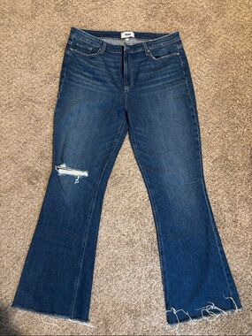 PAIGE High Rise Laurel Canyon Sz 33 Raw Hem in Freesia Destructed. Inseam 32in